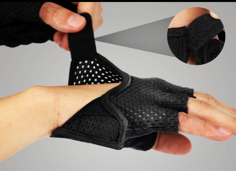 Gants de fitness femmes demi-doigts pour confort et grip