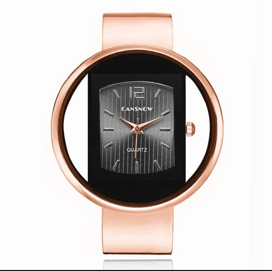 Montre femme au design moderne élégante et raffinée