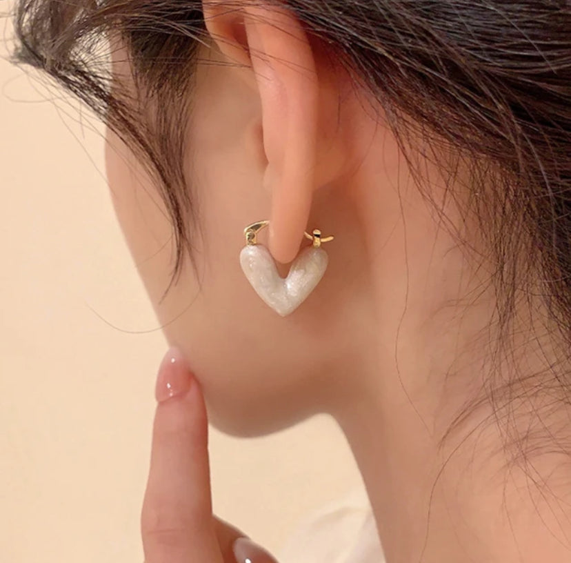 Boucles d’oreilles petit cœur élégantes et délicates